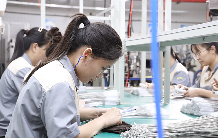 傲群車間生產(chǎn)環(huán)境